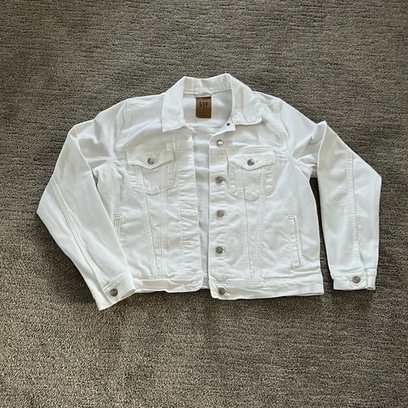 GAP Jackets & Blazers - Women’s Gap demin jacket size L